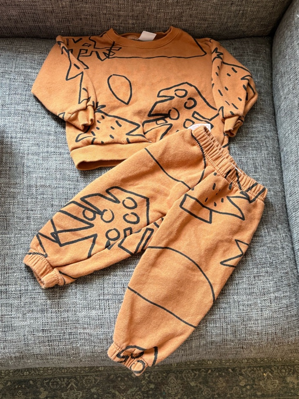 Zara Burnt Orange Sweatshirt Set with Black Stripe Christmas tree winter theme